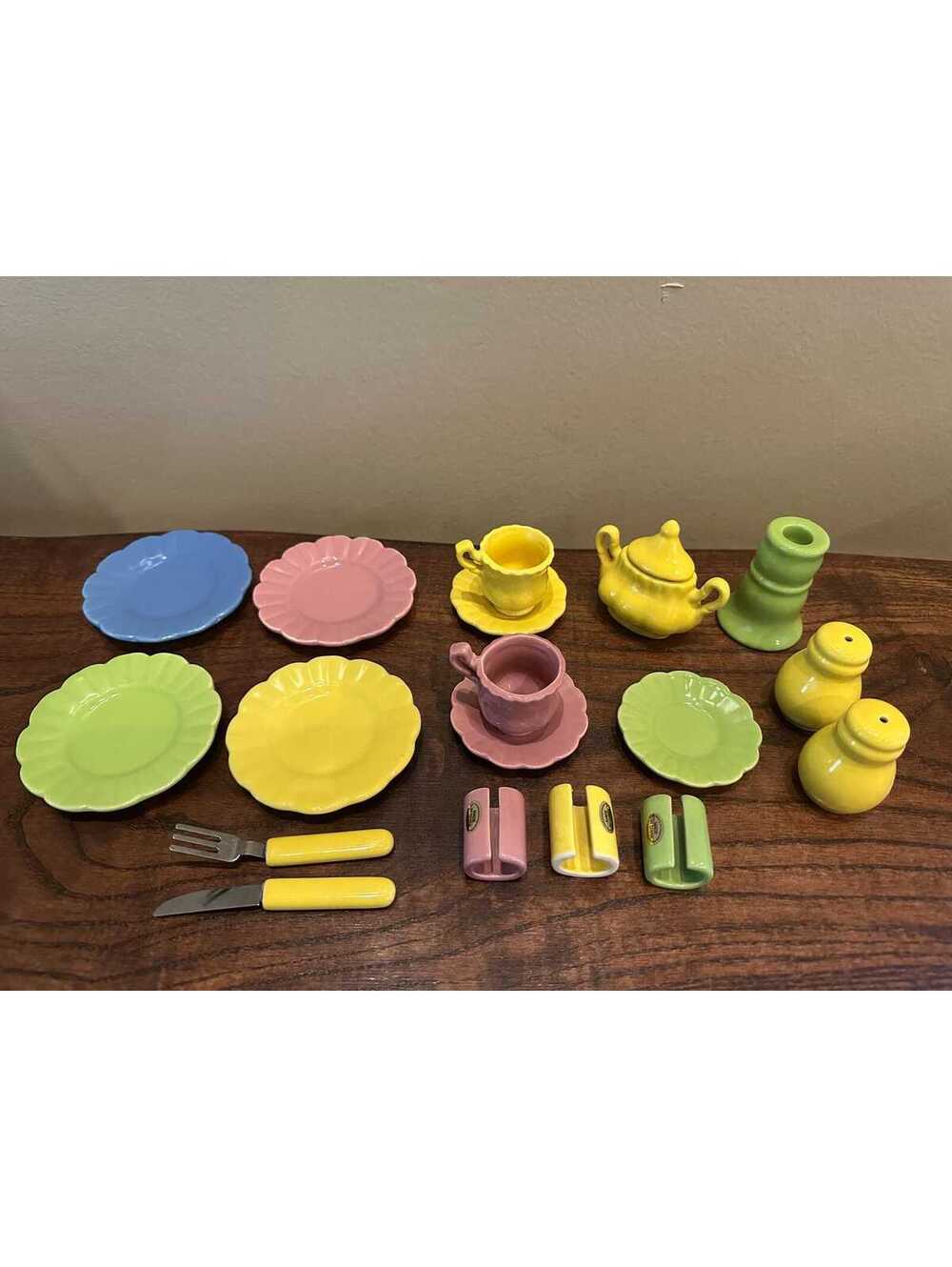 Frenzy Toys Children’s Ceramic Pastel 18 pc Replacement Parts Tea Set